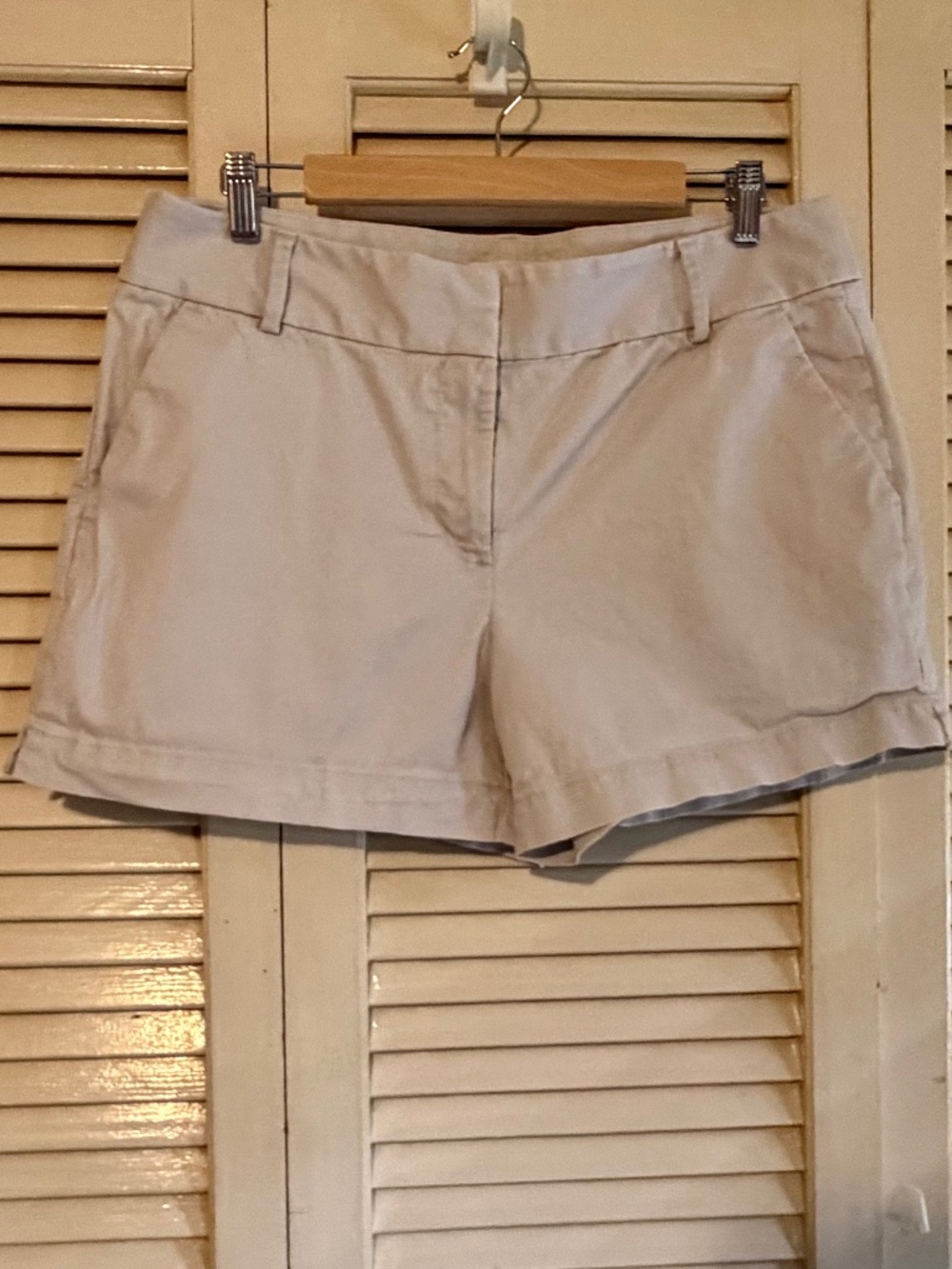 LOFT Riviera Chino Flat Front Khaki Shorts - Size 12
